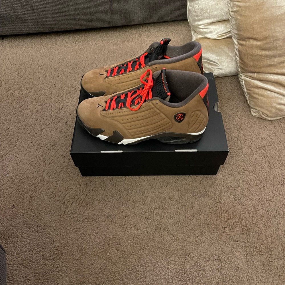 Jordan Retro 14
